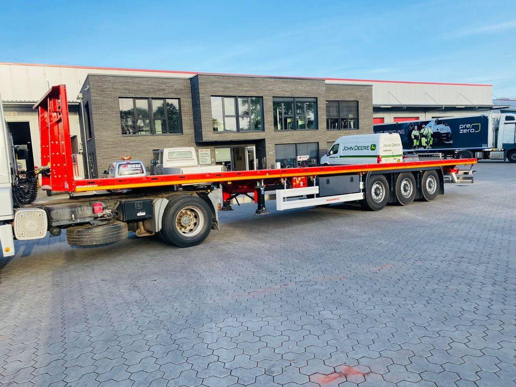 Kässbohrer SPS Maxima Schwerlast Plattform Auflieger - Полуприцеп бортовой/ Платформа: фото 1 Kässbohrer SPS Maxima Schwerlast Plattform Auflieger - Полуприцеп бортовой/ Платформа: фото 1