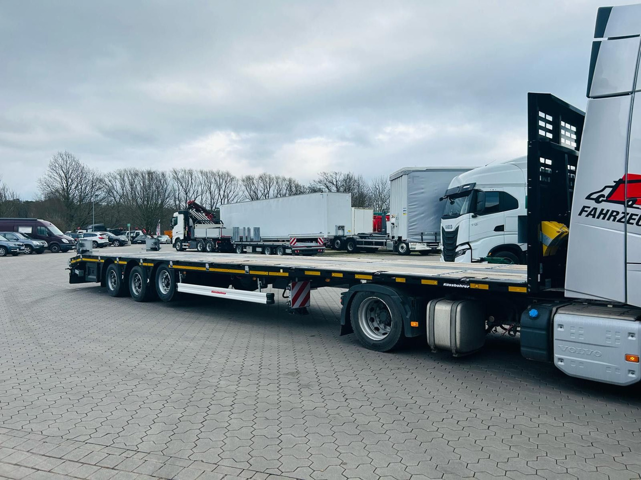 Kässbohrer SPS Mega Schwerlast Plattform Lenkachse - Полуприцеп бортовой/ Платформа: фото 4 Kässbohrer SPS Mega Schwerlast Plattform Lenkachse - Полуприцеп бортовой/ Платформа: фото 4