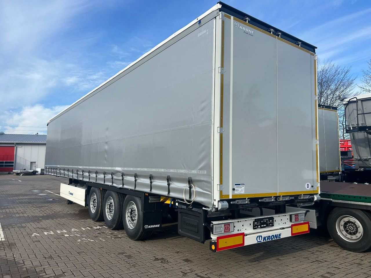 Krone SDP 27 - 5 Stück sofort verfügbar! - Тентованный полуприцеп: фото 2 Krone SDP 27 - 5 Stück sofort verfügbar! - Тентованный полуприцеп: фото 2