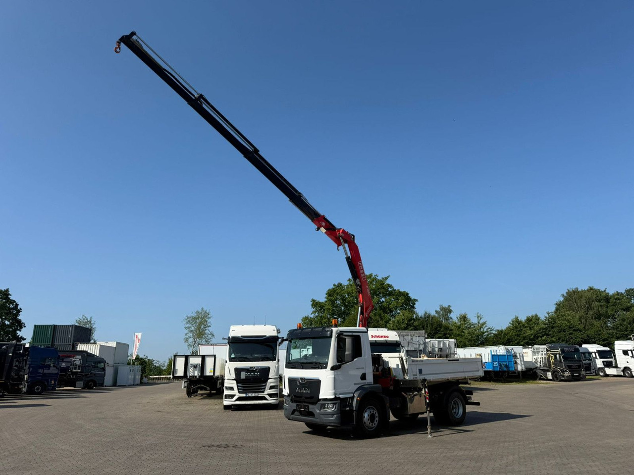 MAN TGM 18.320 4x2 BB mit Kran Fassi F135 Kipper - Самосвал, Автоманипулятор: фото 3 MAN TGM 18.320 4x2 BB mit Kran Fassi F135 Kipper - Самосвал, Автоманипулятор: фото 3