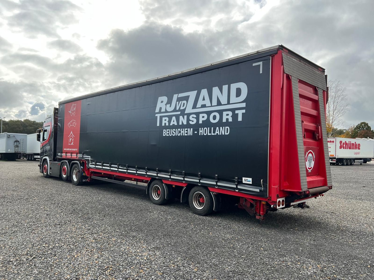 Meusburger 2-Achs-Gabelstaplertransporter Rampe Dhollandia - Низкорамный полуприцеп: фото 2 Meusburger 2-Achs-Gabelstaplertransporter Rampe Dhollandia - Низкорамный полуприцеп: фото 2