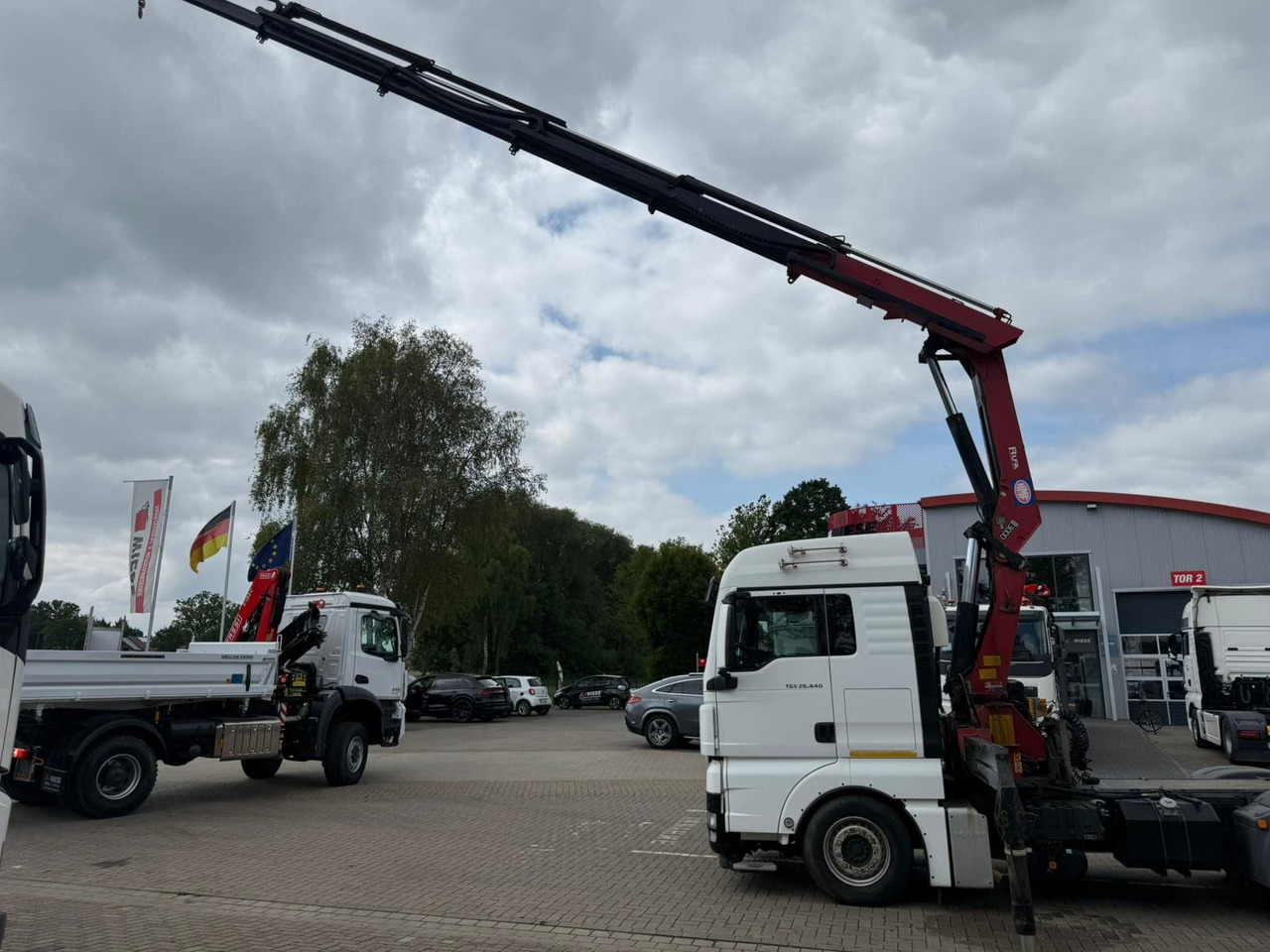 MAN TGX 26.440 6x2 mit HMF 3000-5 Kran TÜV NEU - Тягач: фото 5 MAN TGX 26.440 6x2 mit HMF 3000-5 Kran TÜV NEU - Тягач: фото 5