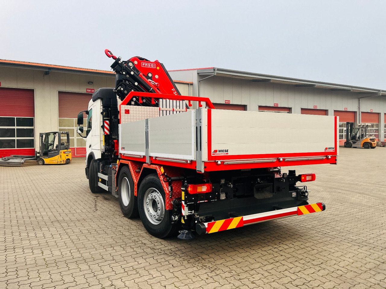 Volvo FMX 540 6x2 mit F545RA.2.28 - Грузовик бортовой/ Платформа, Автоманипулятор: фото 5 Volvo FMX 540 6x2 mit F545RA.2.28 - Грузовик бортовой/ Платформа, Автоманипулятор: фото 5