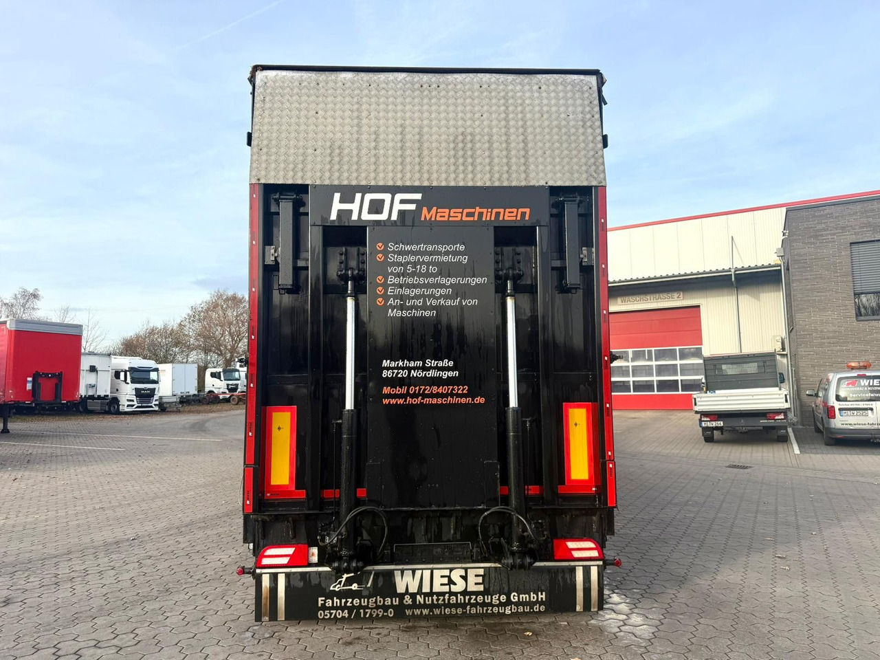 Низкорамный полуприцеп Wiese 3-Achs Stufen Sattel mit Auffahrrampe 25T: фото 11