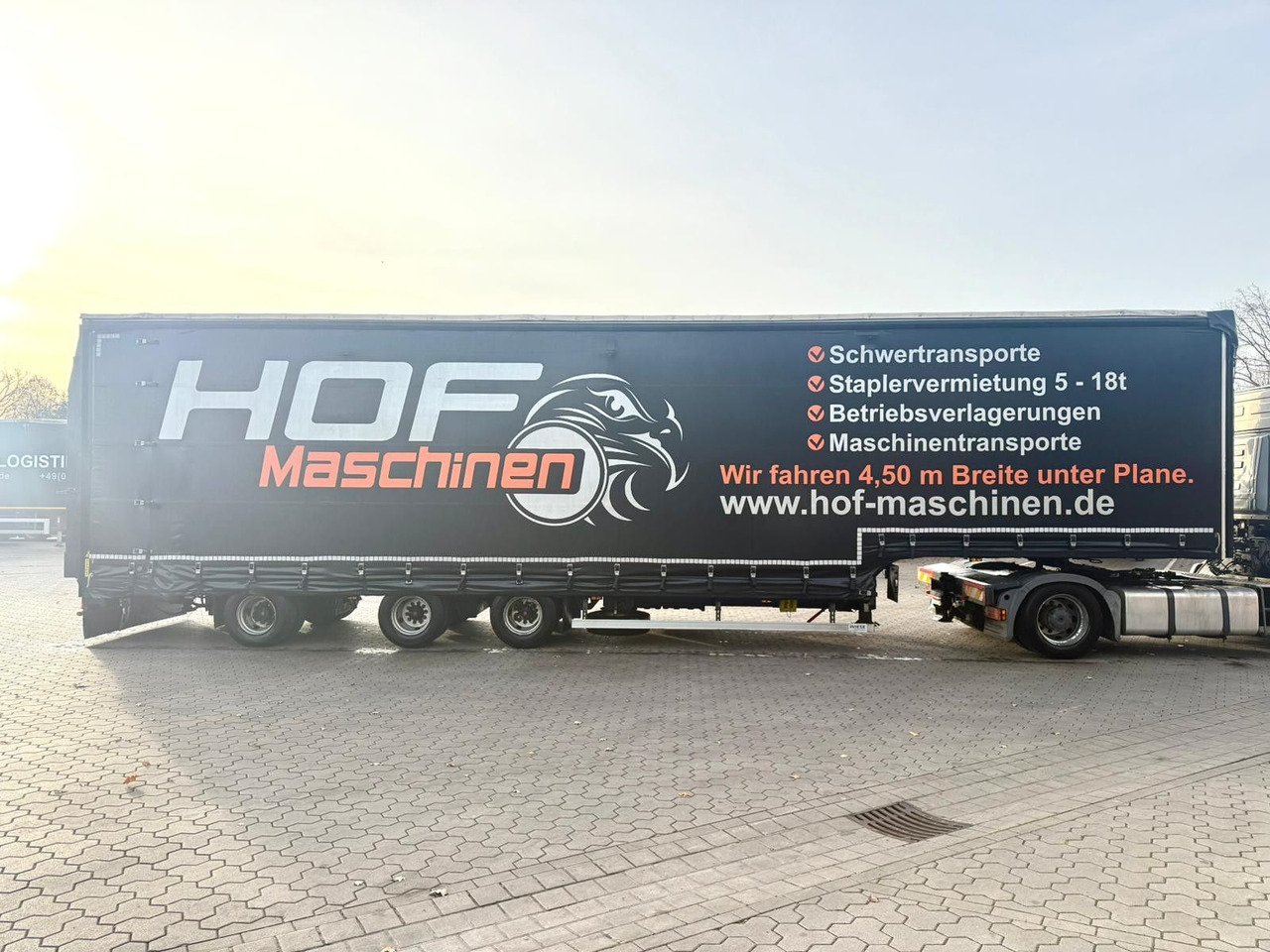 Низкорамный полуприцеп Wiese 3-Achs Stufen Sattel mit Auffahrrampe 25T: фото 6