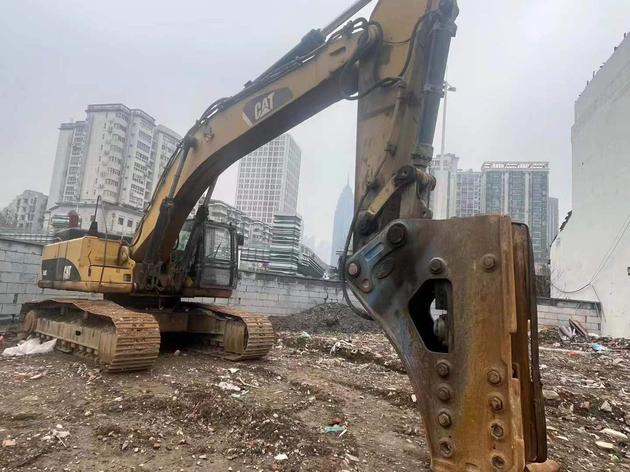 CATERPILLAR 345B - Гусеничный экскаватор: фото 3 CATERPILLAR 345B - Гусеничный экскаватор: фото 3