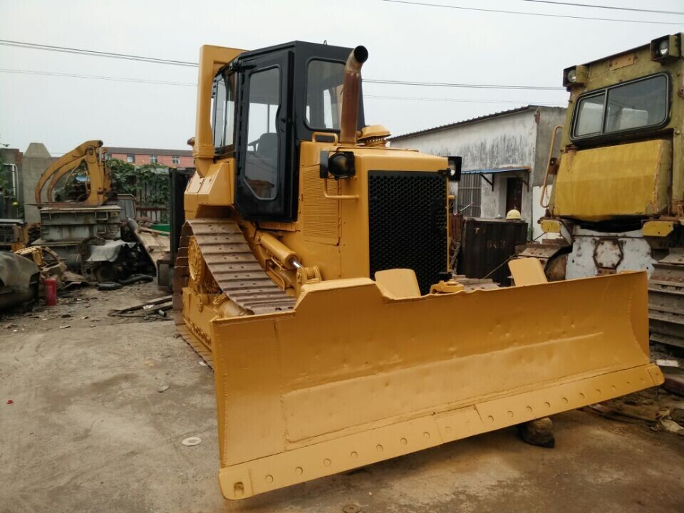 CATERPILLAR D4H - Бульдозер: фото 3 CATERPILLAR D4H - Бульдозер: фото 3