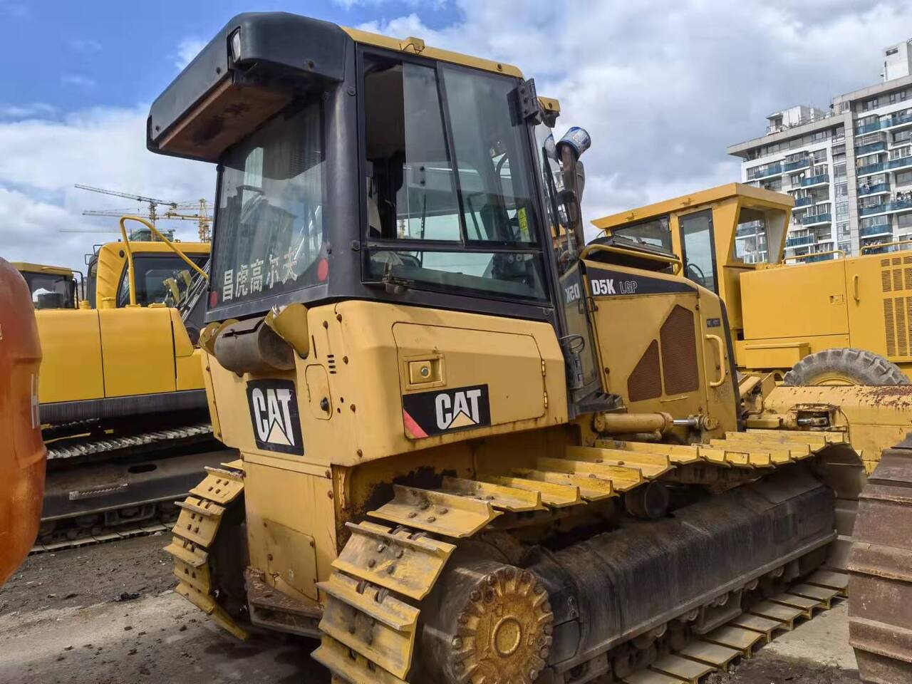 CATERPILLAR D5K - Бульдозер: фото 3 CATERPILLAR D5K - Бульдозер: фото 3