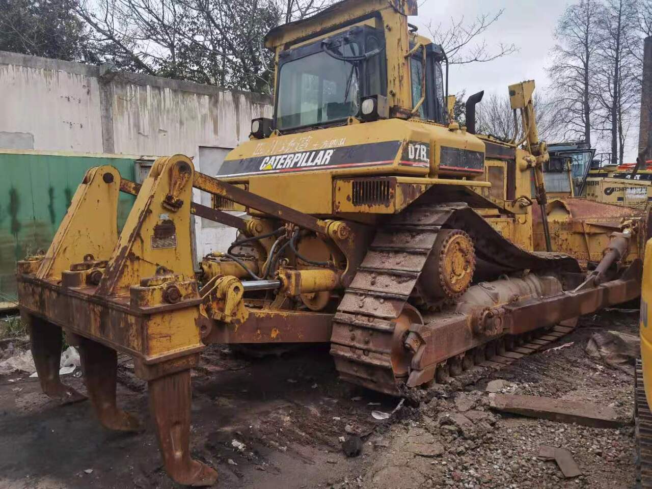 CATERPILLAR D7R - Бульдозер: фото 2 CATERPILLAR D7R - Бульдозер: фото 2