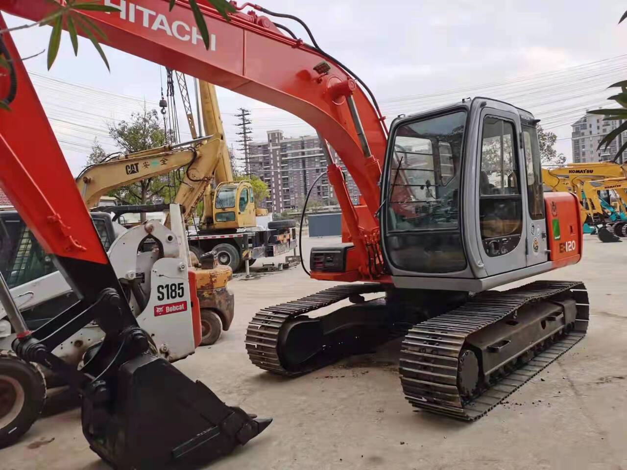 HITACHI EX120-5 - Гусеничный экскаватор: фото 3 HITACHI EX120-5 - Гусеничный экскаватор: фото 3