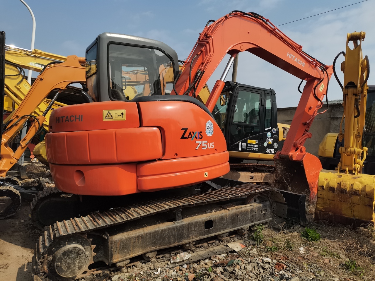 HITACHI ZX75 - Гусеничный экскаватор: фото 2 HITACHI ZX75 - Гусеничный экскаватор: фото 2