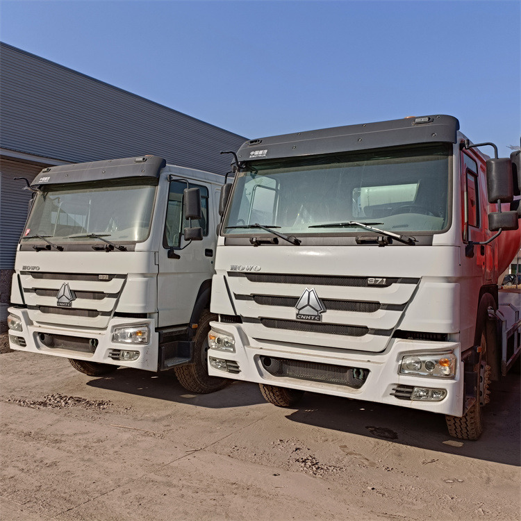 HOWO HOWO-mixer pump truck - Автобетононасос-смеситель: фото 4 HOWO HOWO-mixer pump truck - Автобетононасос-смеситель: фото 4