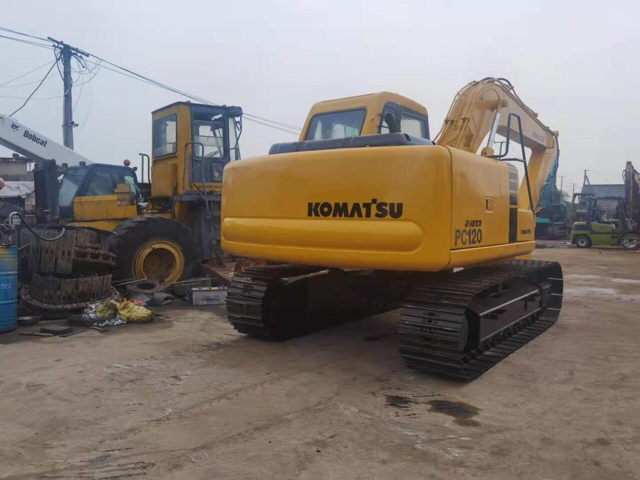 KOMATSU PC120-6 - Гусеничный экскаватор: фото 3 KOMATSU PC120-6 - Гусеничный экскаватор: фото 3