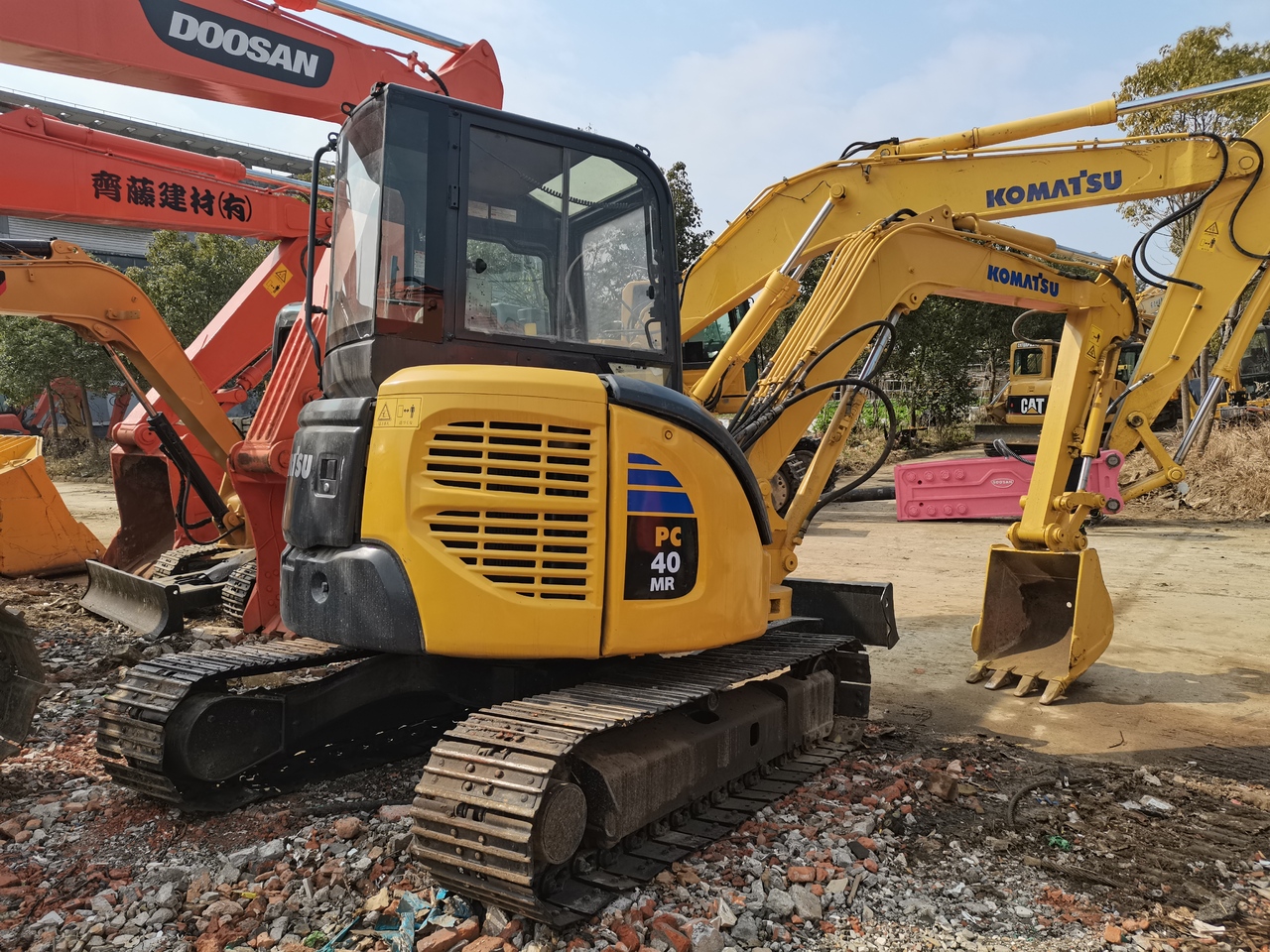 KOMATSU PC40MR - Мини-экскаватор: фото 3 KOMATSU PC40MR - Мини-экскаватор: фото 3