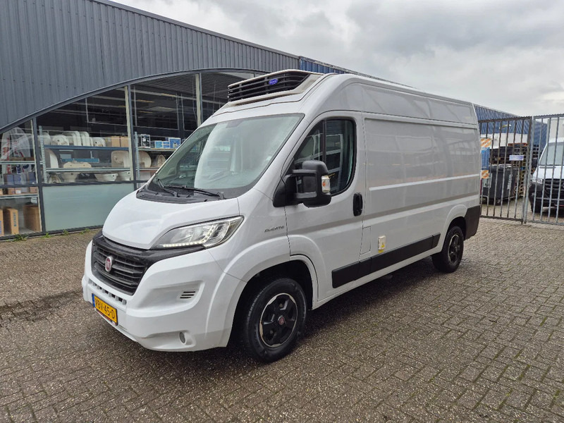 Fiat Ducato 2.3D L2H2 Koelwagen/ Carrier Xarios 300/ Standby 230V - Фургон-рефрижератор: фото 4 Fiat Ducato 2.3D L2H2 Koelwagen/ Carrier Xarios 300/ Standby 230V - Фургон-рефрижератор: фото 4