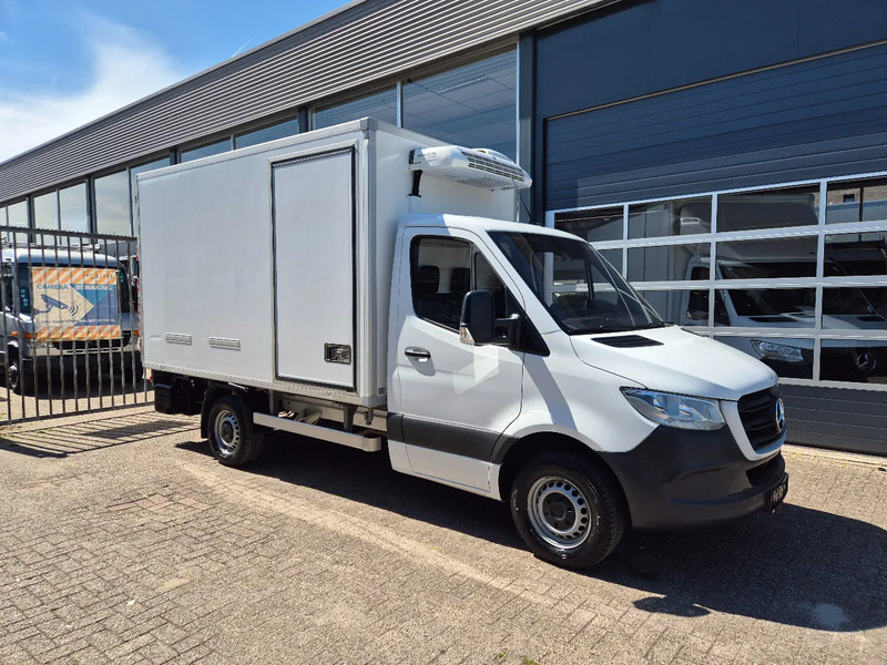 Mercedes-Benz Sprinter 315 CDI/ Kuhlkoffer/ TK V300 MAX/ LBW/ Stby230 - Фургон-рефрижератор: фото 1 Mercedes-Benz Sprinter 315 CDI/ Kuhlkoffer/ TK V300 MAX/ LBW/ Stby230 - Фургон-рефрижератор: фото 1