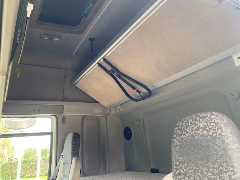 Тягач DAF CF 85.410 85CF 410 AUTOMATIC: фото 15 Тягач DAF CF 85.410 85CF 410 AUTOMATIC: фото 15