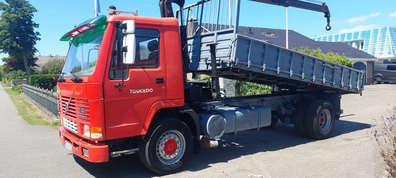 Volvo FL 10.320 4x2 Kipper Crane Steel Suspension - Самосвал, Автоманипулятор: фото 2 Volvo FL 10.320 4x2 Kipper Crane Steel Suspension - Самосвал, Автоманипулятор: фото 2