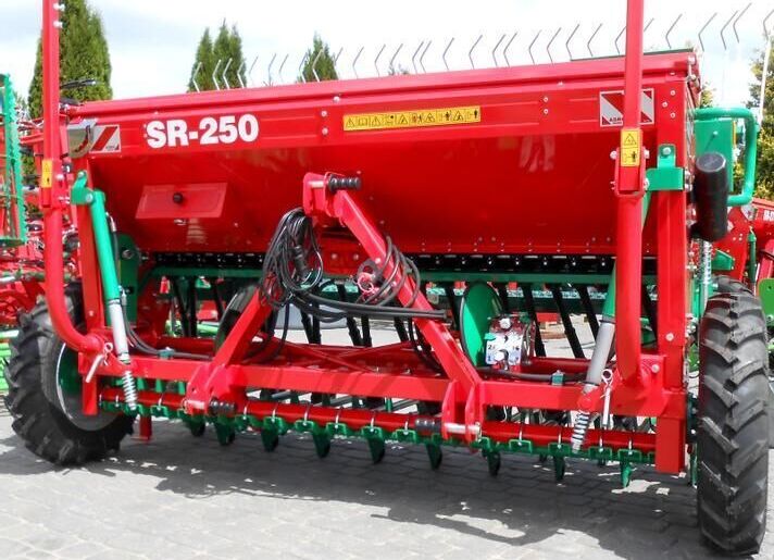 AGRO-MASZ SR-250 / SEMBRADORA - Сеялка: фото 5 AGRO-MASZ SR-250 / SEMBRADORA - Сеялка: фото 5
