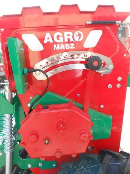 AGRO-MASZ Seed drill/ Siewnik rzędowy SR-270 - Сеялка: фото 3 AGRO-MASZ Seed drill/ Siewnik rzędowy SR-270 - Сеялка: фото 3