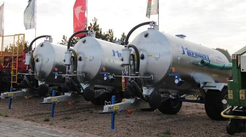 MEPROZET Güllefässer/ Slurry tanker/ Wóz asenizacyjny 5000 l / Cisterna d - Цистерна для жидкого навоза: фото 3 MEPROZET Güllefässer/ Slurry tanker/ Wóz asenizacyjny 5000 l / Cisterna d - Цистерна для жидкого навоза: фото 3