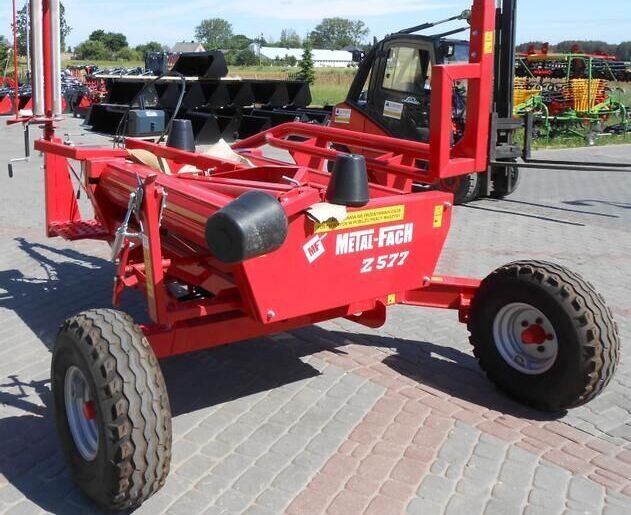 METAL-FACH Owijarka do bel Z577/ Samozaładowcza - Обмотчик рулонов: фото 3 METAL-FACH Owijarka do bel Z577/ Samozaładowcza - Обмотчик рулонов: фото 3