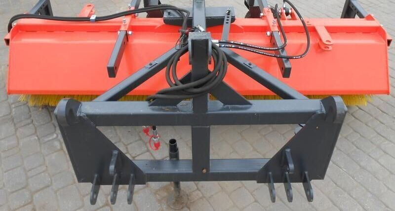 METAL-TECHNIK Zamiatarka 2m/ New Sweeper / Barredora de 2 m - Щетка для Подметально-уборочных машин: фото 3 METAL-TECHNIK Zamiatarka 2m/ New Sweeper / Barredora de 2 m - Щетка для Подметально-уборочных машин: фото 3