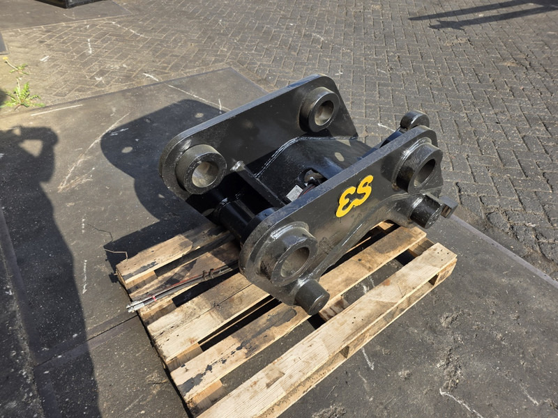 Snelwissel cw55s dx490 dx520 coupler doosan dx490 dx520 - Сцепное устройство для Строительной техники: фото 5 Snelwissel cw55s dx490 dx520 coupler doosan dx490 dx520 - Сцепное устройство для Строительной техники: фото 5