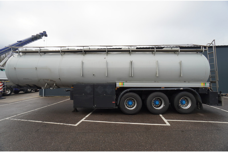 Dijkstra 3 AXLE TANK TRAILER 36 M3 - Полуприцеп-цистерна: фото 1 Dijkstra 3 AXLE TANK TRAILER 36 M3 - Полуприцеп-цистерна: фото 1