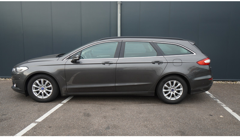 Ford Mondeo WAGON 1.5 TDCi TREND LEASE EDITION - Микроавтобус, Пассажирский фургон: фото 1 Ford Mondeo WAGON 1.5 TDCi TREND LEASE EDITION - Микроавтобус, Пассажирский фургон: фото 1