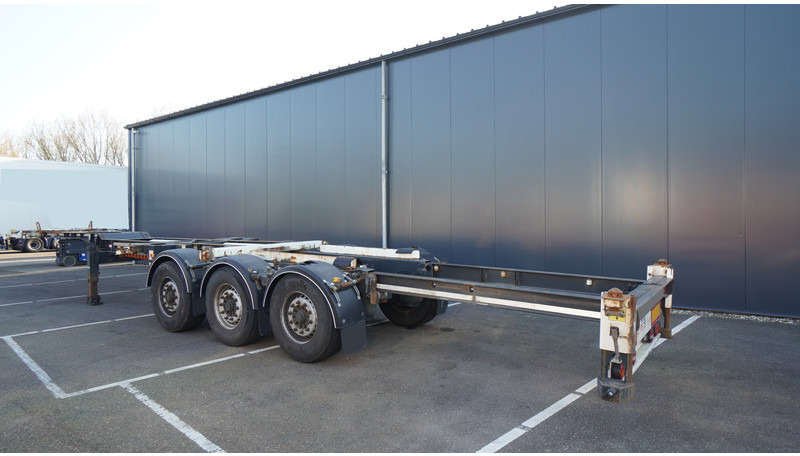 Renders 3 AXLE EXTENDABLE CONTAINER TRANSPORT TRAILER - Полуприцеп-контейнеровоз/ Сменный кузов: фото 4 Renders 3 AXLE EXTENDABLE CONTAINER TRANSPORT TRAILER - Полуприцеп-контейнеровоз/ Сменный кузов: фото 4