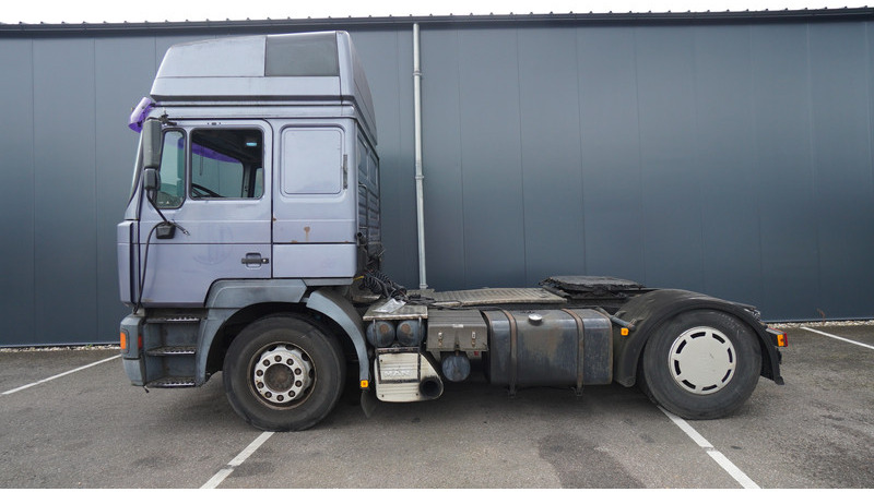 MAN F2000 EURO 2 MANUAL GEARBOX 6 CYLINDER - Тягач: фото 1 MAN F2000 EURO 2 MANUAL GEARBOX 6 CYLINDER - Тягач: фото 1