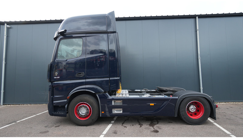 Mercedes-Benz ACTROS 1945 GIGASPACE 684.000KM - Тягач: фото 1 Mercedes-Benz ACTROS 1945 GIGASPACE 684.000KM - Тягач: фото 1