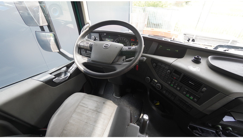 Volvo FH 460 6X2 EURO 6 GLOBETROTTER - Тягач: фото 5 Volvo FH 460 6X2 EURO 6 GLOBETROTTER - Тягач: фото 5