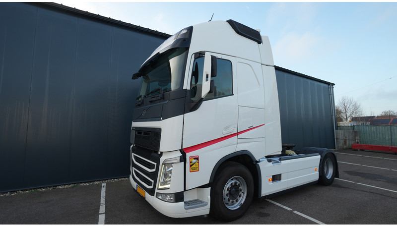 Volvo FH 460 EURO 6 GLOBETROTTER 690.000KM - Тягач: фото 3 Volvo FH 460 EURO 6 GLOBETROTTER 690.000KM - Тягач: фото 3