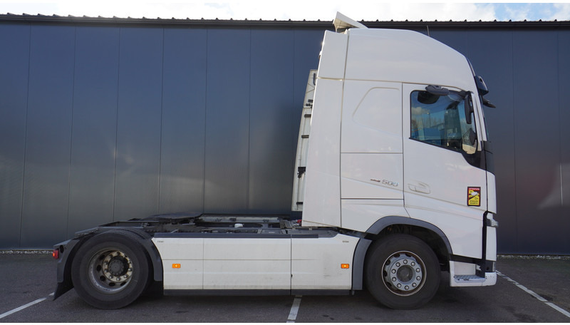 Volvo FH 500 GLOBETROTTER 847.000KM - Тягач: фото 2 Volvo FH 500 GLOBETROTTER 847.000KM - Тягач: фото 2