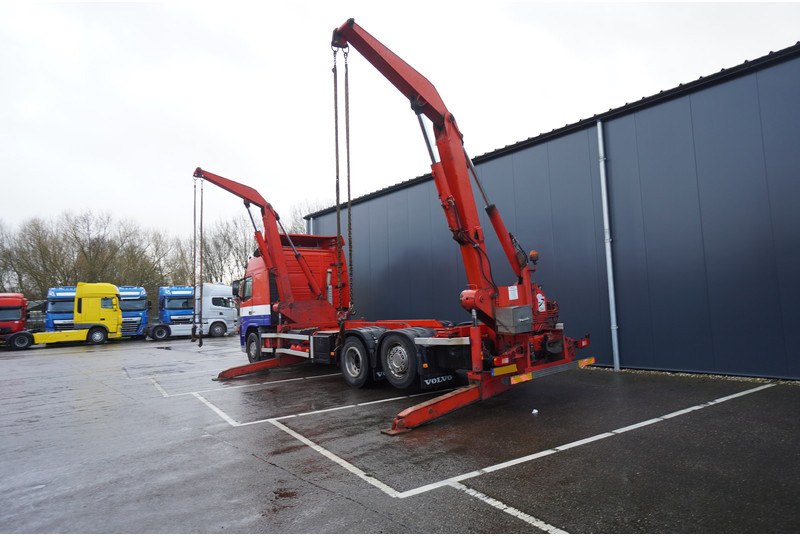 Volvo FM360 6X2 SIDE LOADER FOR 20FT CONTAINER - Портальный бункеровоз: фото 5 Volvo FM360 6X2 SIDE LOADER FOR 20FT CONTAINER - Портальный бункеровоз: фото 5