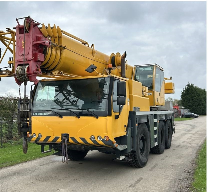 Liebherr LTM 1055-3.1 - Вседорожный кран: фото 3 Liebherr LTM 1055-3.1 - Вседорожный кран: фото 3