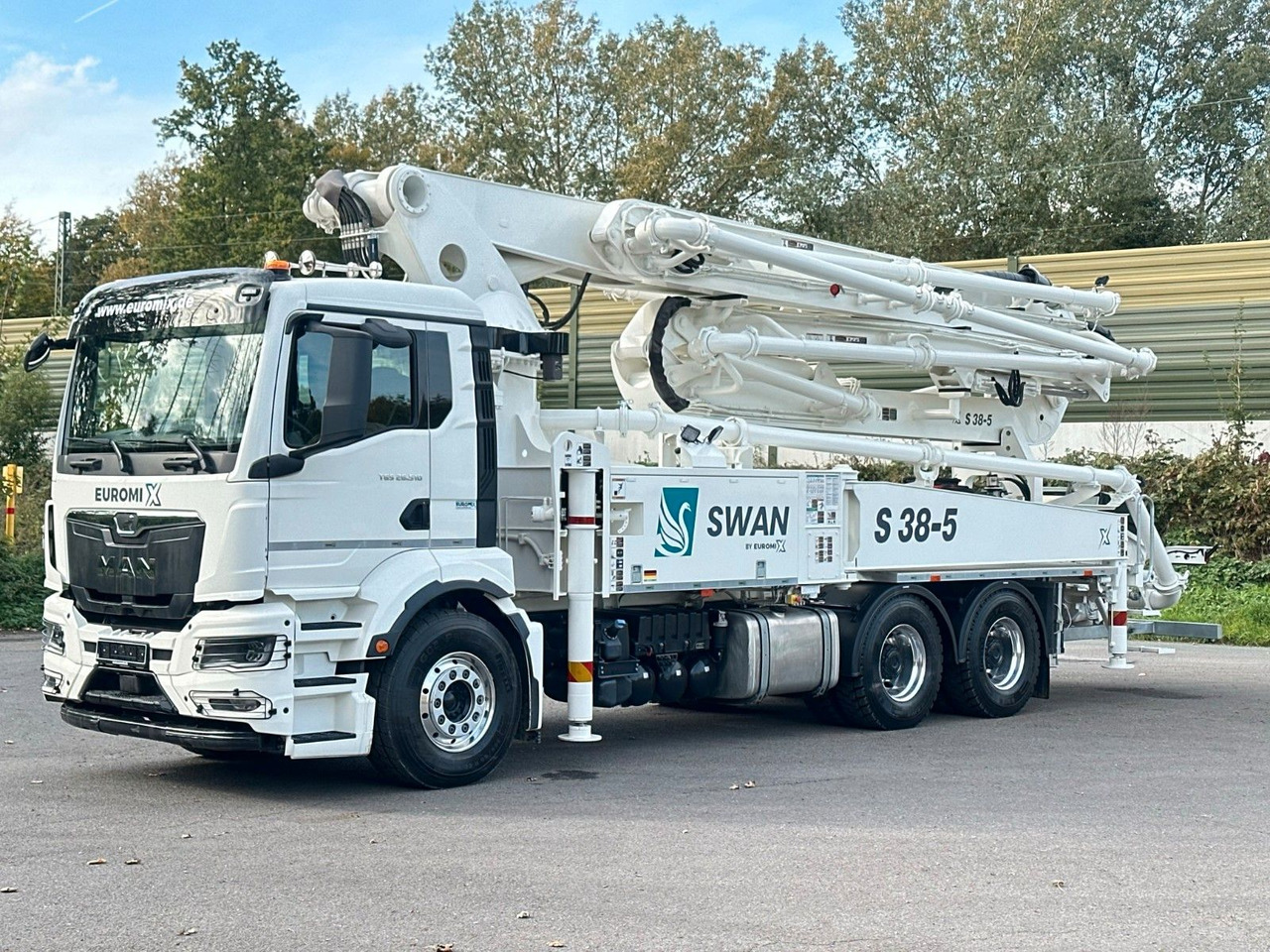 MAN TGS 26.510 6x4 SWAN TSP 38-5 160RZ ( 38m ) - Автобетоносмеситель: фото 1 MAN TGS 26.510 6x4 SWAN TSP 38-5 160RZ ( 38m ) - Автобетоносмеситель: фото 1