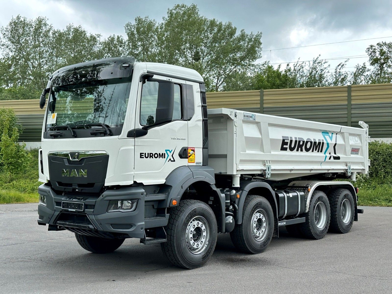MAN TGS 35.480 8x4 EuromixMTP 2-Seiten-Kipper - Самосвал: фото 3 MAN TGS 35.480 8x4 EuromixMTP 2-Seiten-Kipper - Самосвал: фото 3