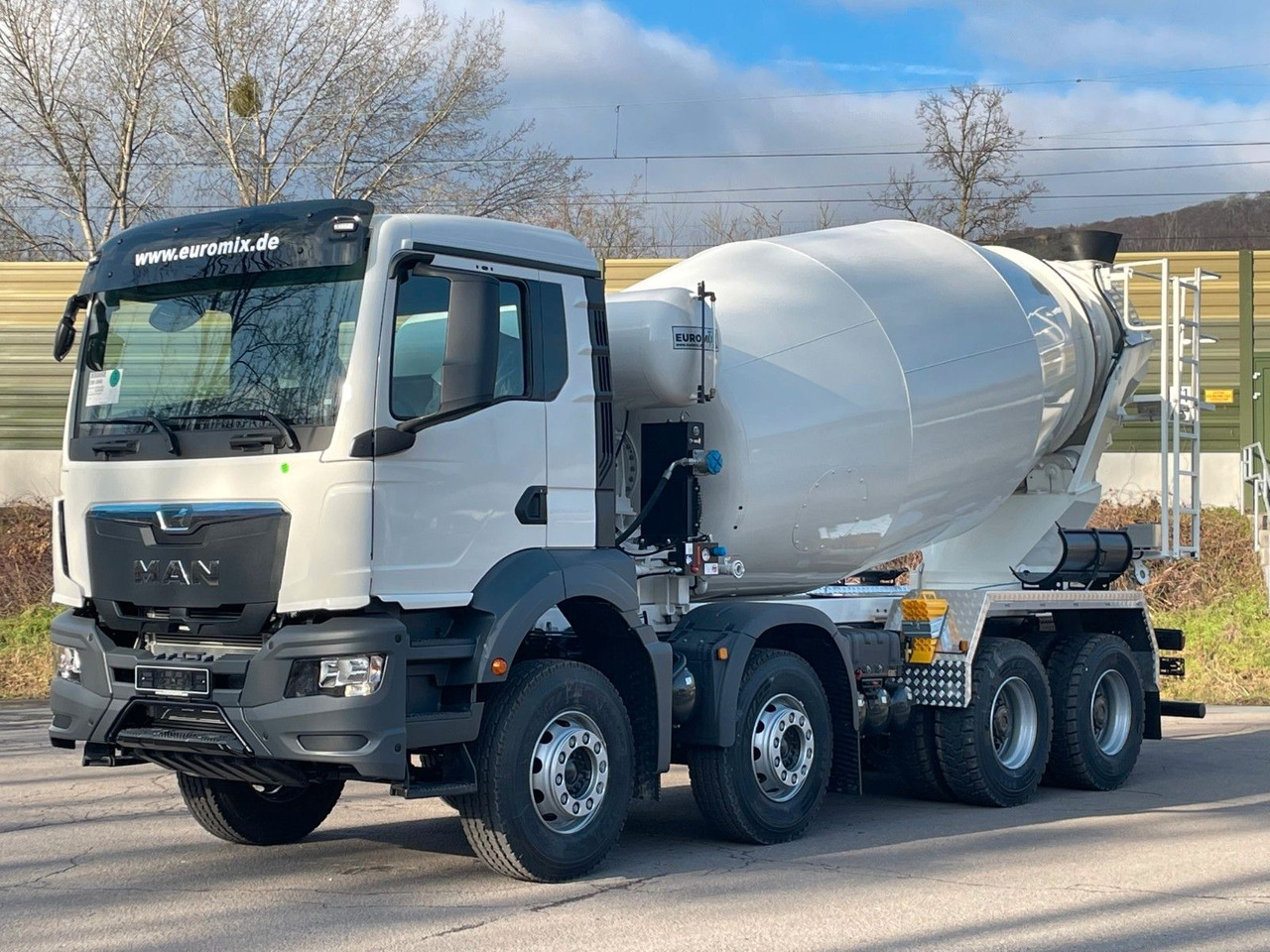MAN TGS 41.400 8x4 / EuromixMTP EM 10m³ R / EURO 2 MAN TGS 41.400 8x4 / EuromixMTP EM 10m³ R / EURO 2 - Автобетоносмеситель: фото 1 MAN TGS 41.400 8x4 / EuromixMTP EM 10m³ R / EURO 2 MAN TGS 41.400 8x4 / EuromixMTP EM 10m³ R / EURO 2 - Автобетоносмеситель: фото 1