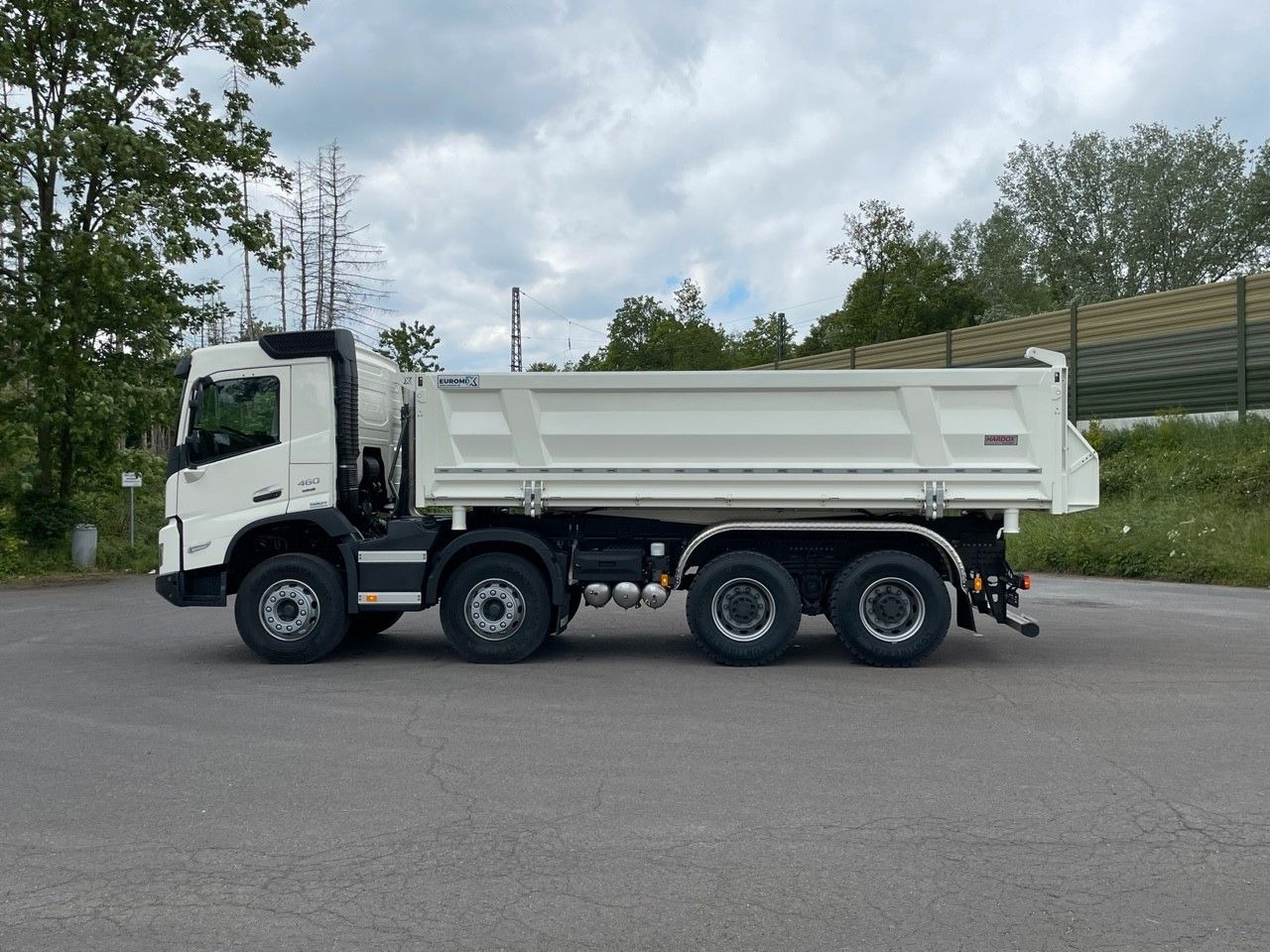 Volvo FMX 460 8x4 / EuromixMTP 3-Seiten-Kipper - Самосвал: фото 3 Volvo FMX 460 8x4 / EuromixMTP 3-Seiten-Kipper - Самосвал: фото 3