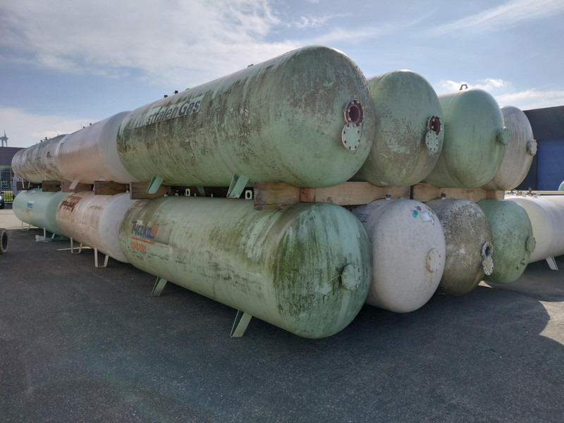 De Visser used 2700L & 4850L gastanks - Gas, Gaz, LPG, GPL, Propane, Butane tanks aboveground Used tanks - Топливный бак: фото 1 De Visser used 2700L & 4850L gastanks - Gas, Gaz, LPG, GPL, Propane, Butane tanks aboveground Used tanks - Топливный бак: фото 1