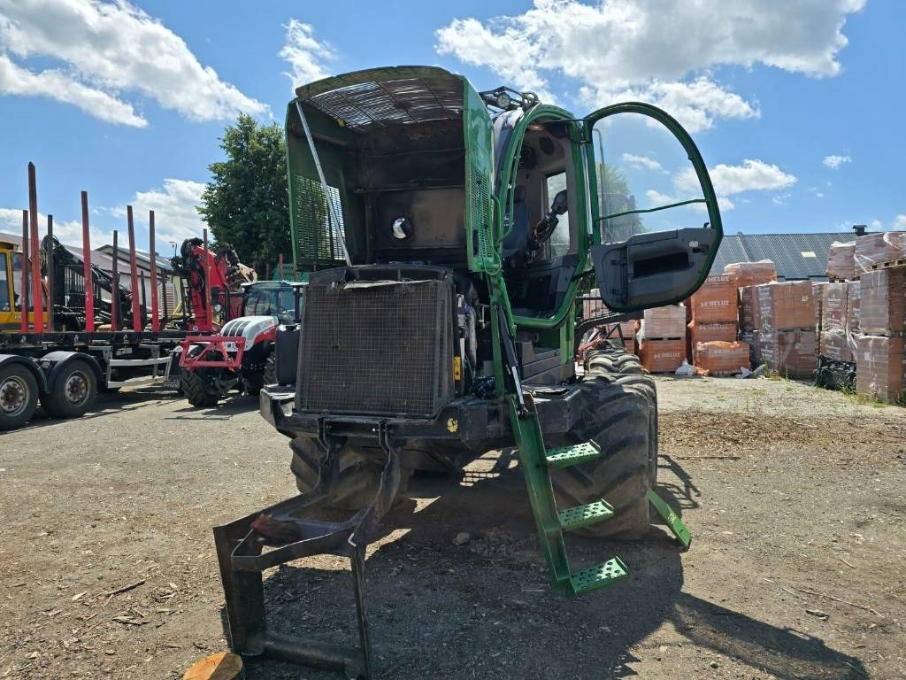 John Deere 810 E  - Форвардер: фото 5 John Deere 810 E  - Форвардер: фото 5