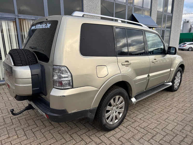 Mitsubishi Pajero **3200TD-AUTOMAAT-AC-TOPSHAPE-LICHTE VRACHT** - Фургон: фото 4 Mitsubishi Pajero **3200TD-AUTOMAAT-AC-TOPSHAPE-LICHTE VRACHT** - Фургон: фото 4