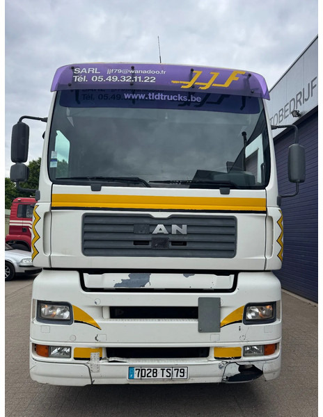 MAN TGA 18.360 **MANUAL GEARBOX-BOITE MANUELLE** - Грузовик с закрытым кузовом: фото 2 MAN TGA 18.360 **MANUAL GEARBOX-BOITE MANUELLE** - Грузовик с закрытым кузовом: фото 2