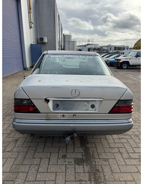 Mercedes-Benz 200-serie **W124-BELGIAN CAR** - Седан: фото 5 Mercedes-Benz 200-serie **W124-BELGIAN CAR** - Седан: фото 5
