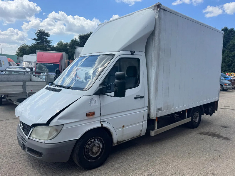 Mercedes-Benz Sprinter 313 **BOX+LIFT** - Фургон с закрытым кузовом: фото 1 Mercedes-Benz Sprinter 313 **BOX+LIFT** - Фургон с закрытым кузовом: фото 1
