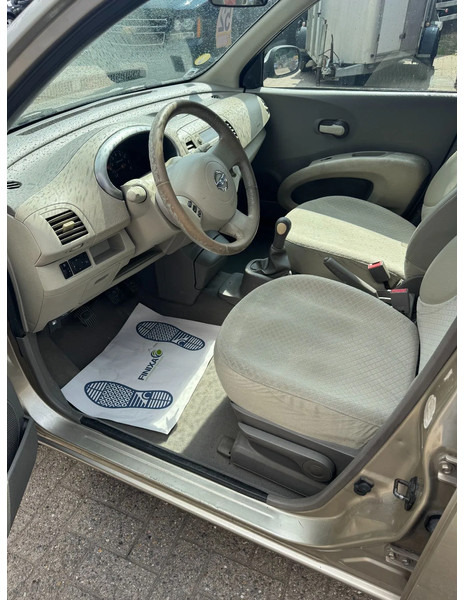 Седан Nissan Micra **PETROL-ESSENCE-AIRCO**: фото 9