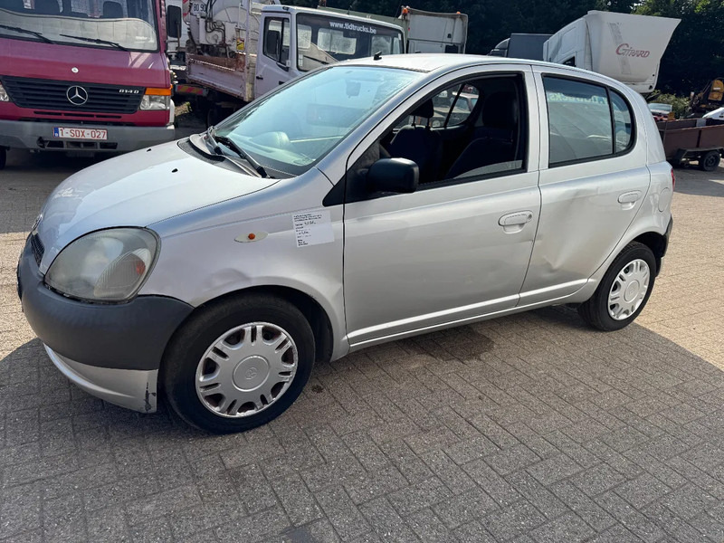 Toyota Yaris **PETROL-AIRCO** - Хэтчбек: фото 1 Toyota Yaris **PETROL-AIRCO** - Хэтчбек: фото 1
